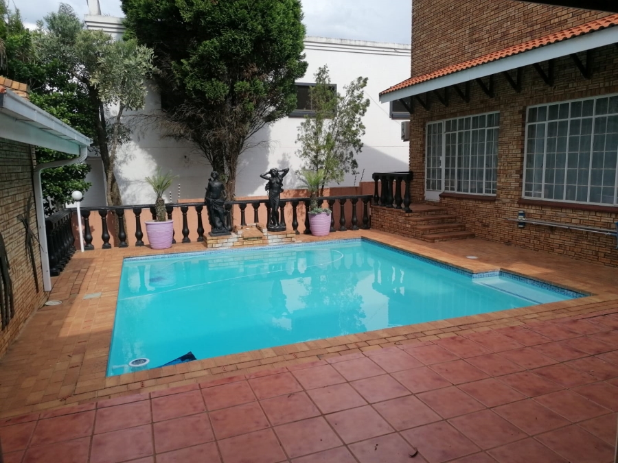 5 Bedroom Property for Sale in Noordkruin Gauteng