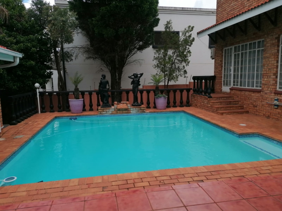5 Bedroom Property for Sale in Noordkruin Gauteng