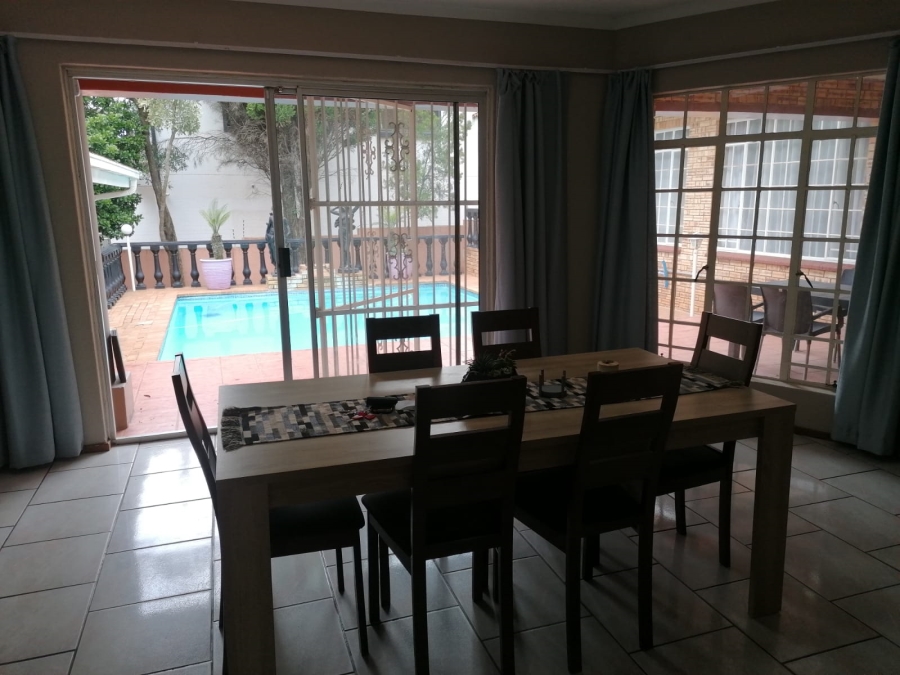 5 Bedroom Property for Sale in Noordkruin Gauteng