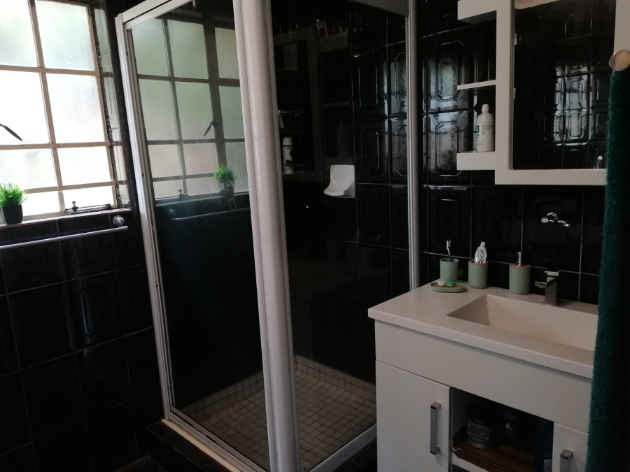 5 Bedroom Property for Sale in Noordkruin Gauteng