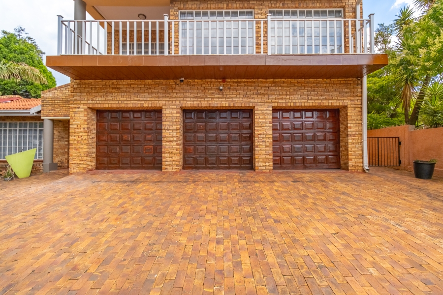 5 Bedroom Property for Sale in Noordkruin Gauteng