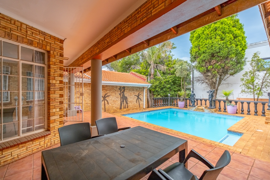 5 Bedroom Property for Sale in Noordkruin Gauteng