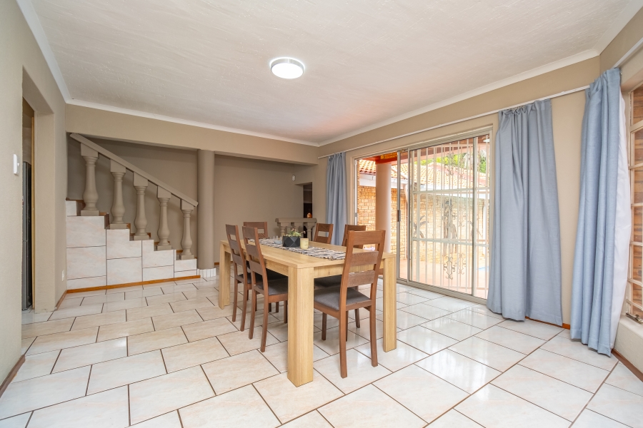 5 Bedroom Property for Sale in Noordkruin Gauteng
