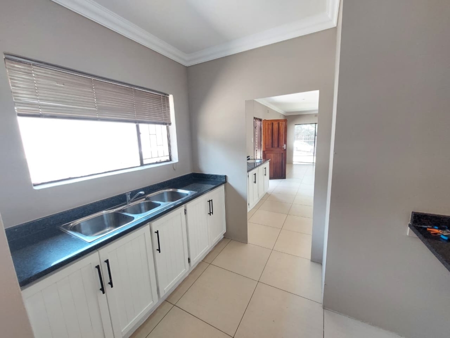 3 Bedroom Property for Sale in Noordheuwel Gauteng