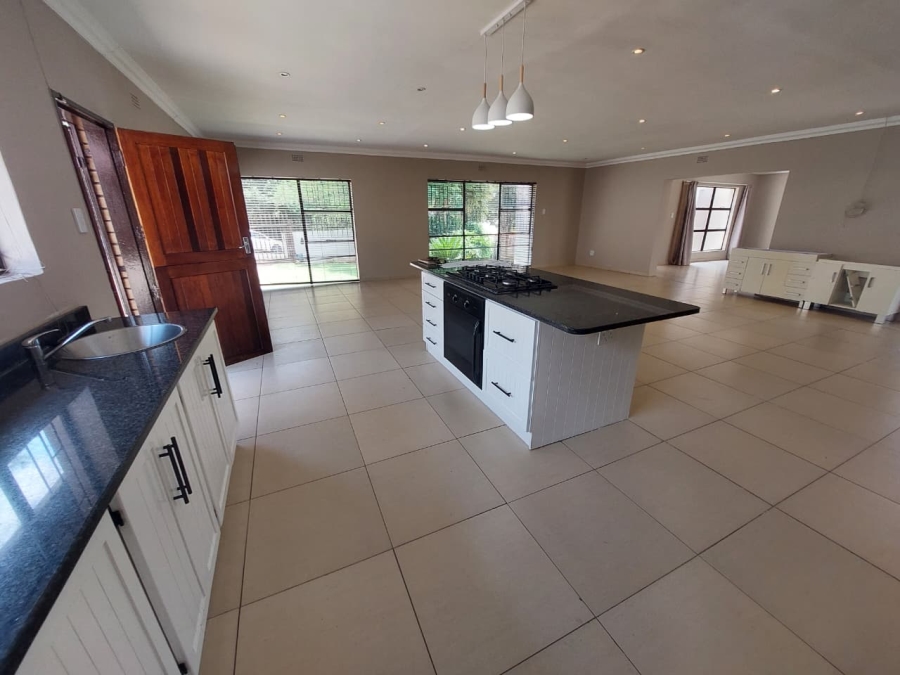 3 Bedroom Property for Sale in Noordheuwel Gauteng