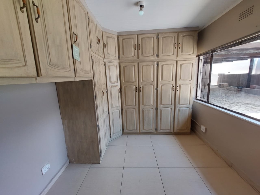 3 Bedroom Property for Sale in Noordheuwel Gauteng
