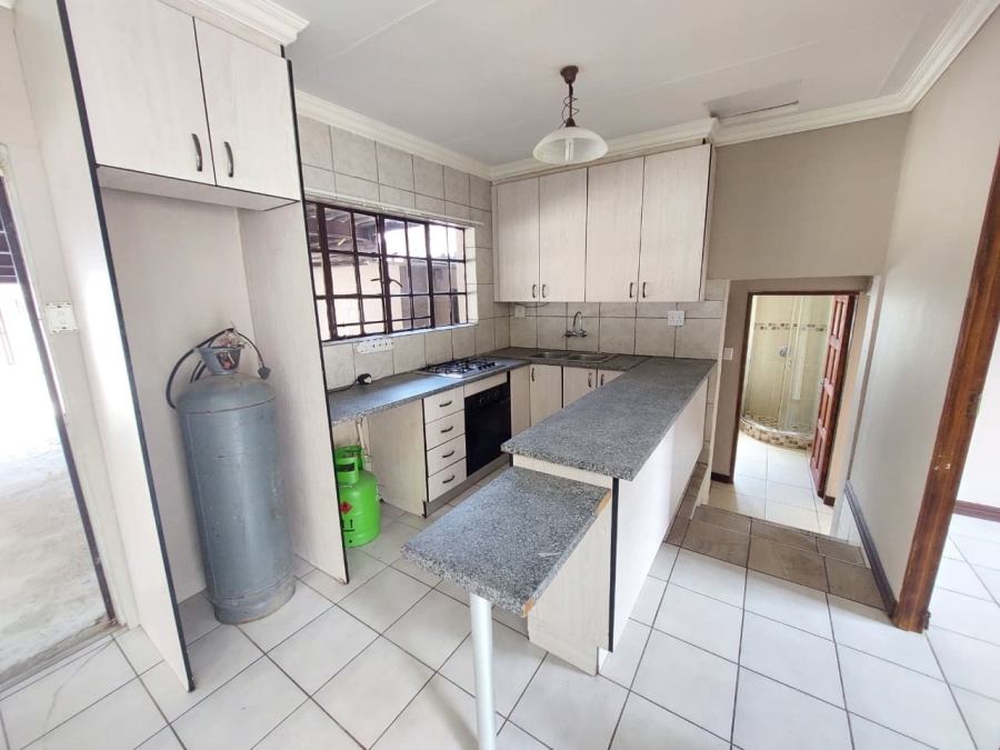 3 Bedroom Property for Sale in Noordheuwel Gauteng