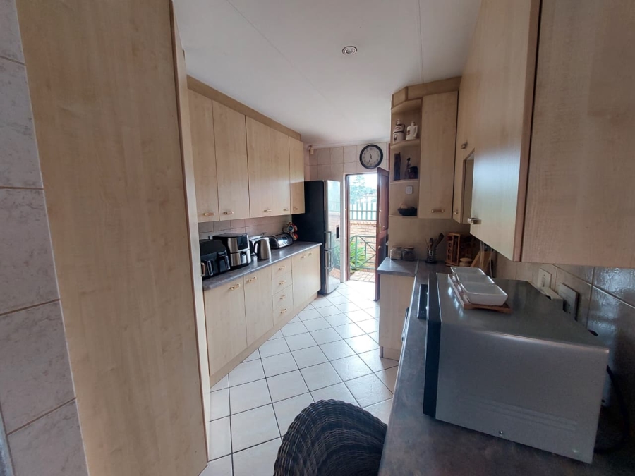 2 Bedroom Property for Sale in Noordheuwel Gauteng