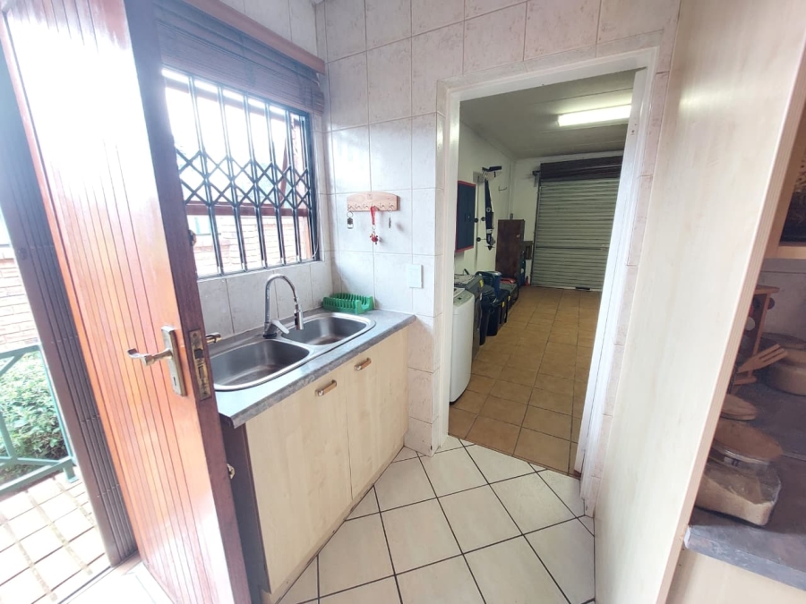 2 Bedroom Property for Sale in Noordheuwel Gauteng