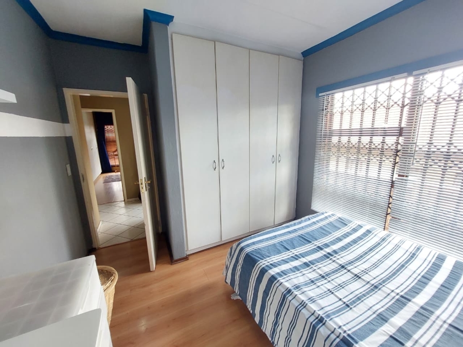 2 Bedroom Property for Sale in Noordheuwel Gauteng