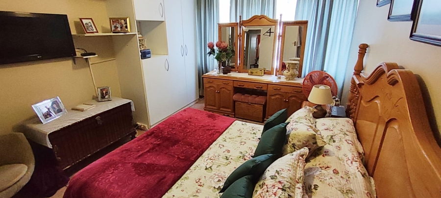 2 Bedroom Property for Sale in Greenhills Gauteng