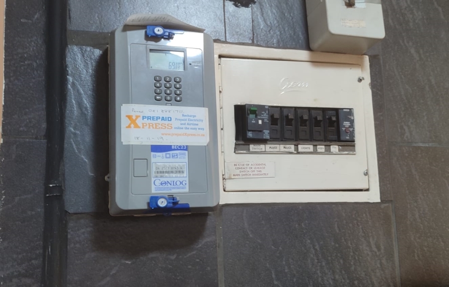 2 Bedroom Property for Sale in Greenhills Gauteng