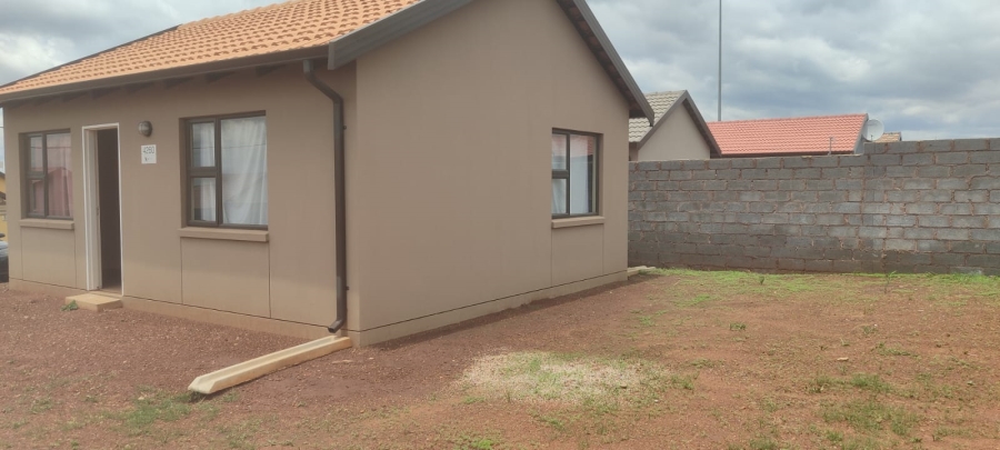 2 Bedroom Property for Sale in Toekomsrus Gauteng