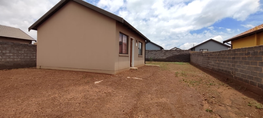 2 Bedroom Property for Sale in Toekomsrus Gauteng