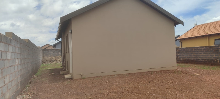 2 Bedroom Property for Sale in Toekomsrus Gauteng