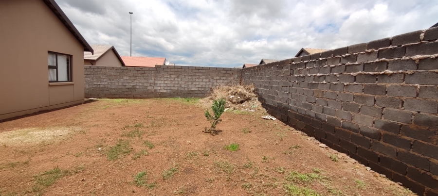 2 Bedroom Property for Sale in Toekomsrus Gauteng