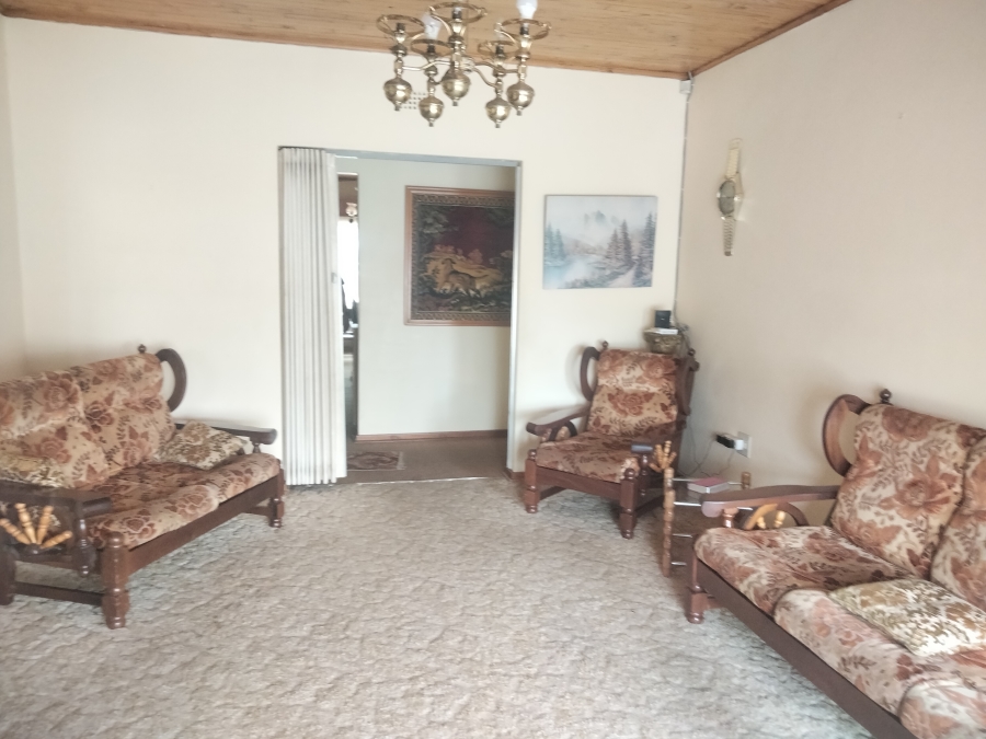 6 Bedroom Property for Sale in Rant En Dal Gauteng