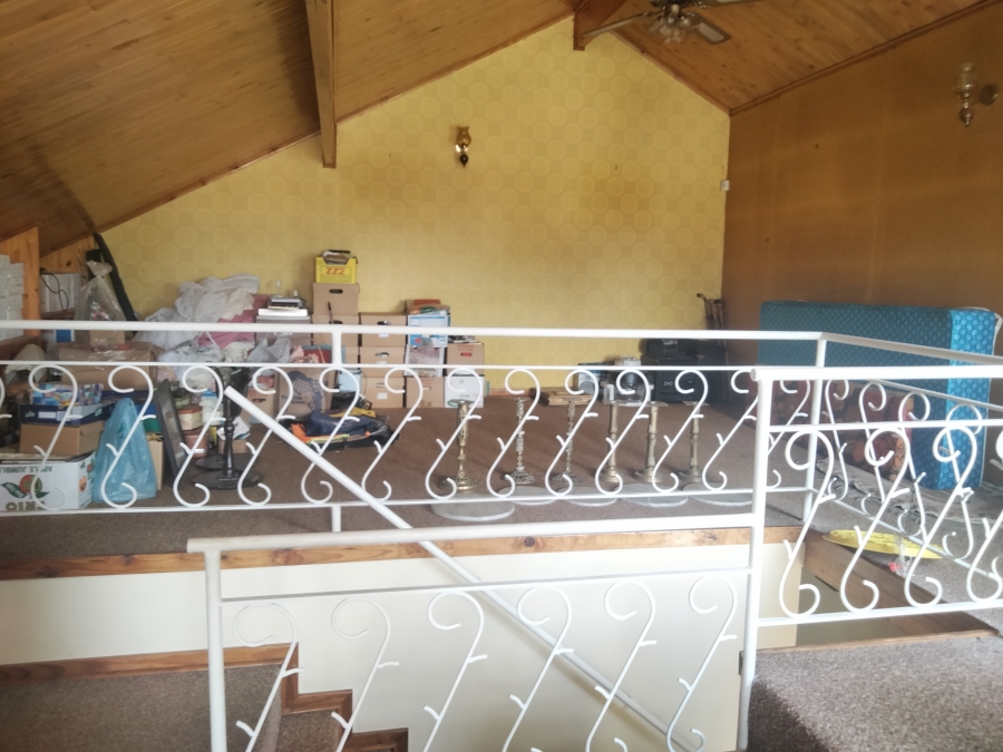 6 Bedroom Property for Sale in Rant En Dal Gauteng