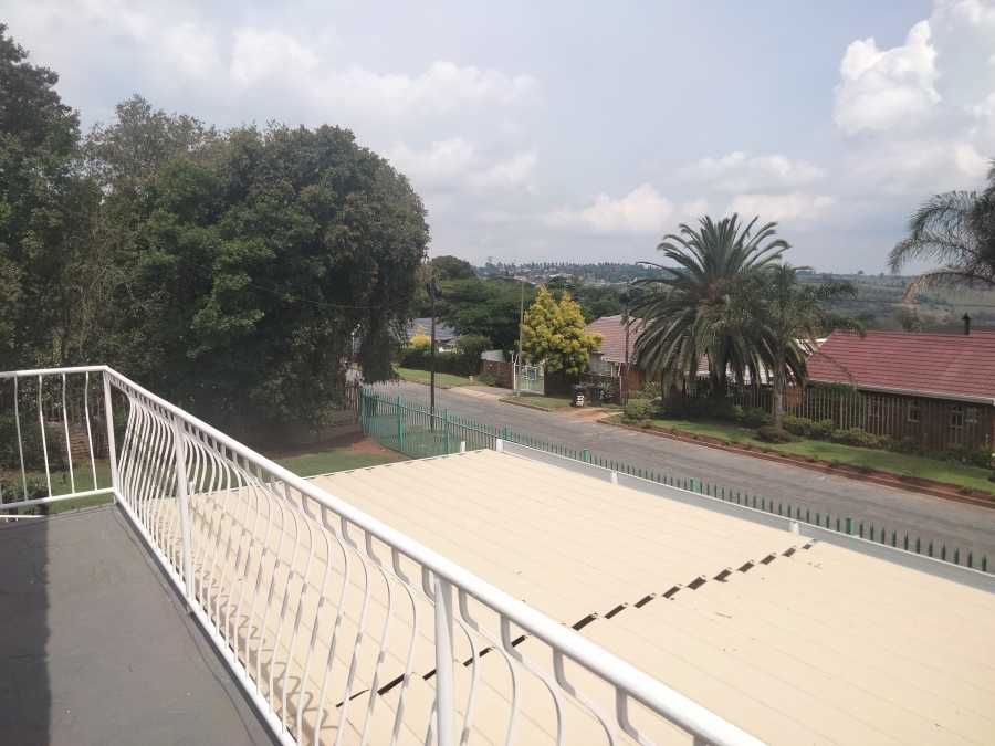 6 Bedroom Property for Sale in Rant En Dal Gauteng