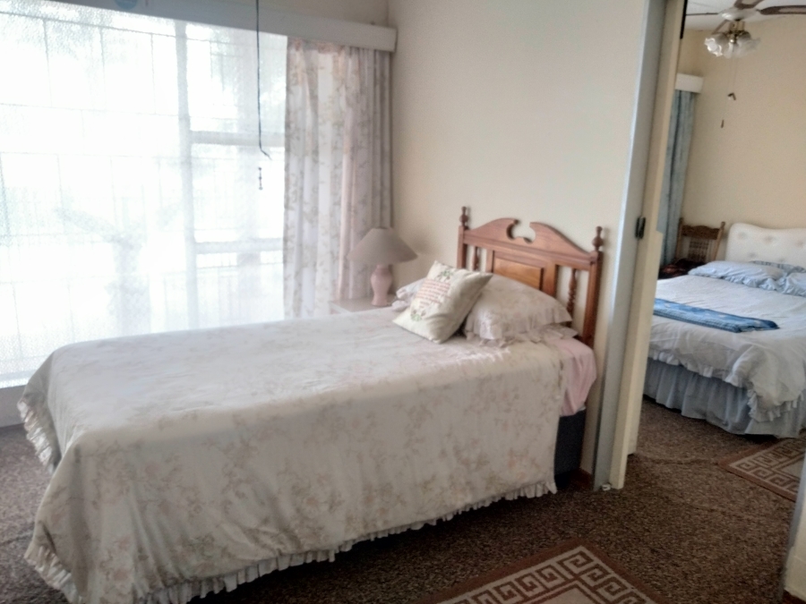 6 Bedroom Property for Sale in Rant En Dal Gauteng