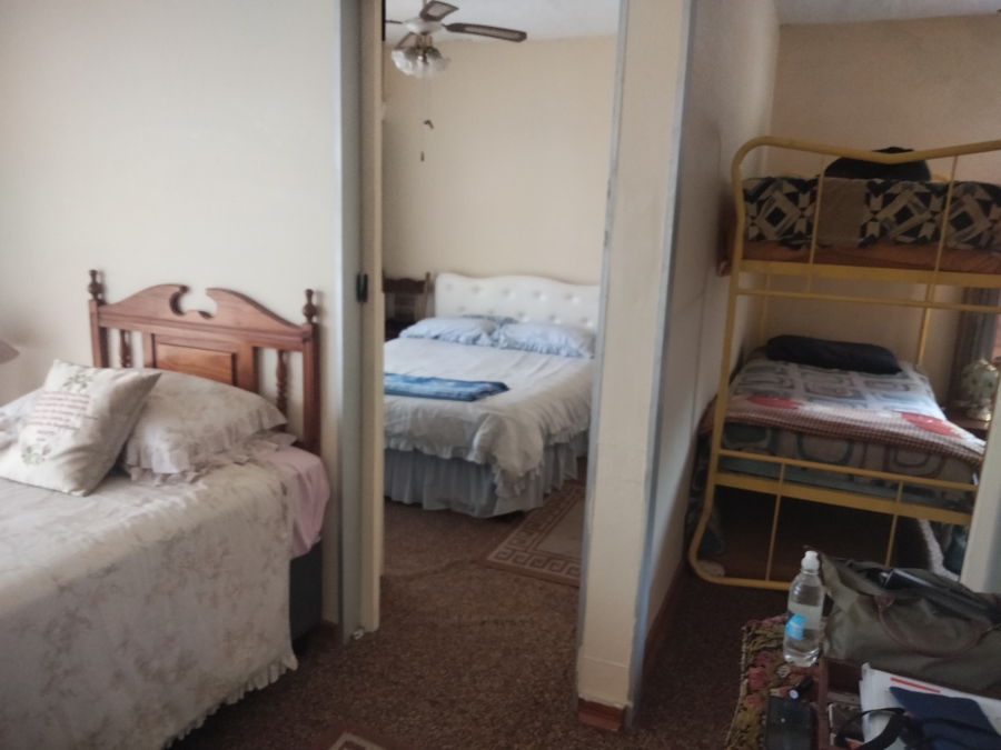 6 Bedroom Property for Sale in Rant En Dal Gauteng