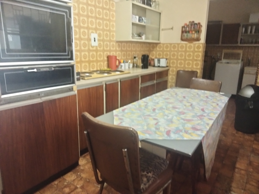 6 Bedroom Property for Sale in Rant En Dal Gauteng