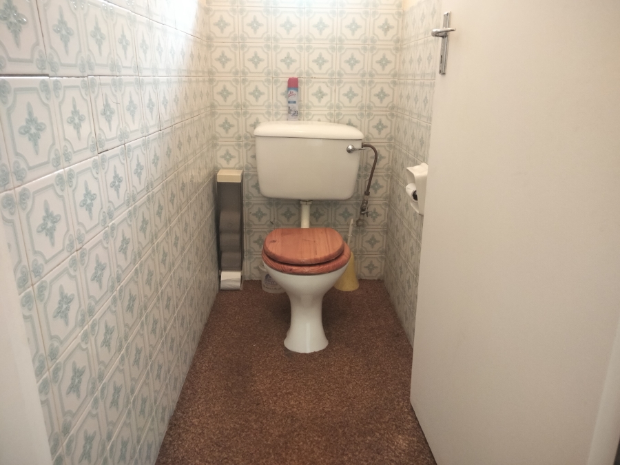 6 Bedroom Property for Sale in Rant En Dal Gauteng