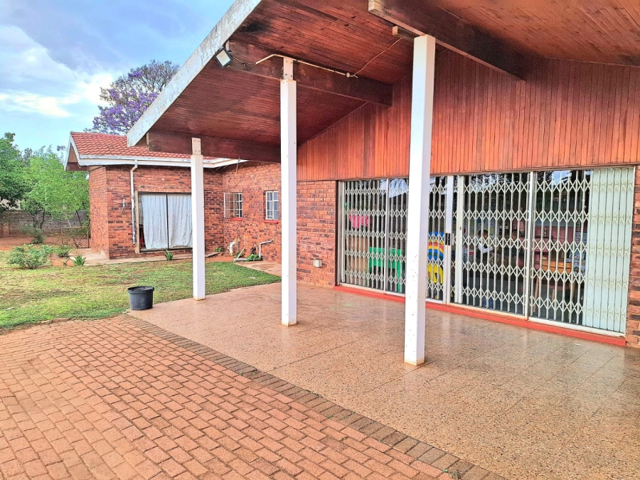 4 Bedroom Property for Sale in Westonaria Gauteng