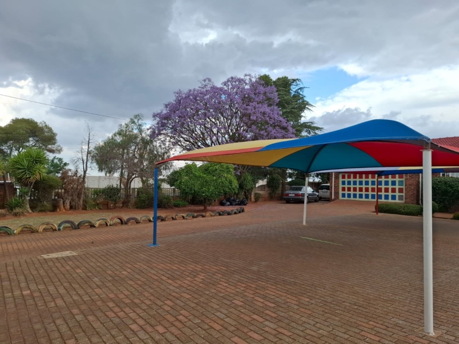 4 Bedroom Property for Sale in Westonaria Gauteng