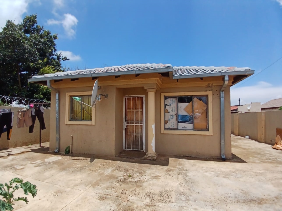 3 Bedroom Property for Sale in Finsbury Gauteng