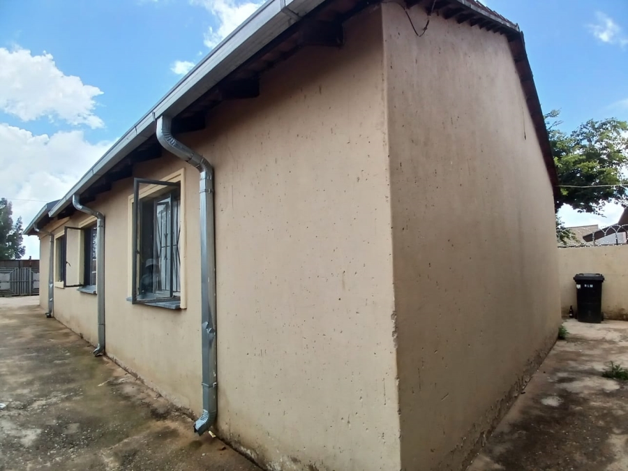 3 Bedroom Property for Sale in Finsbury Gauteng