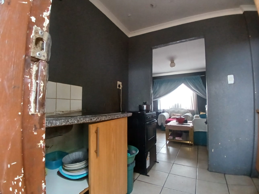 3 Bedroom Property for Sale in Finsbury Gauteng