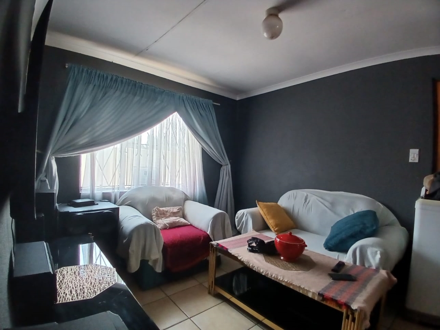 3 Bedroom Property for Sale in Finsbury Gauteng