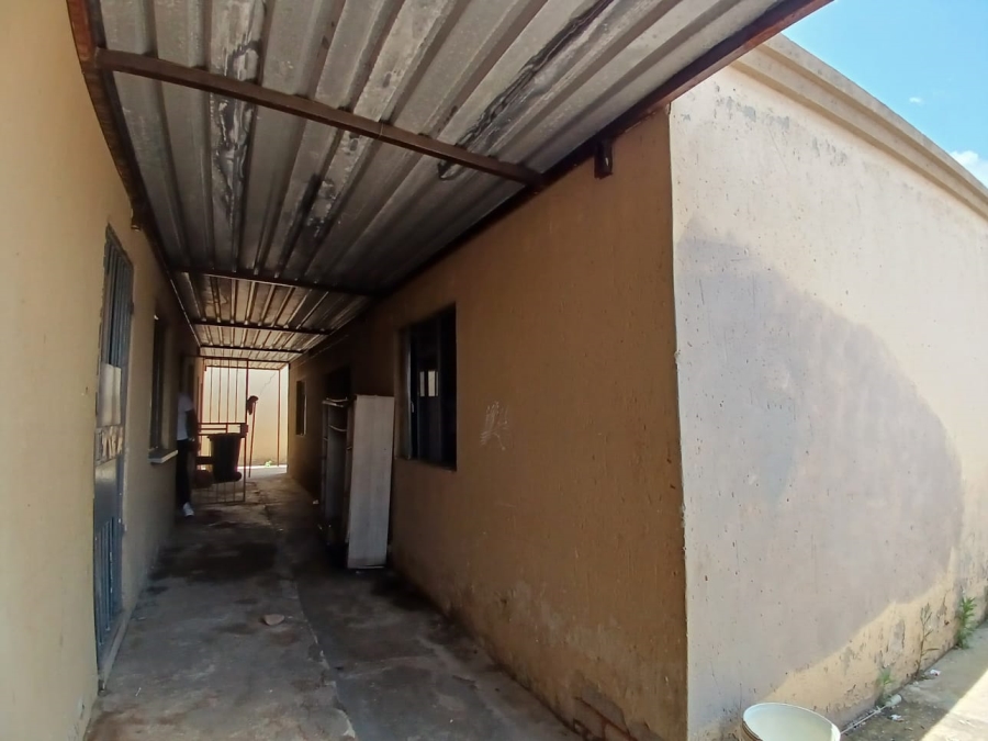 3 Bedroom Property for Sale in Finsbury Gauteng