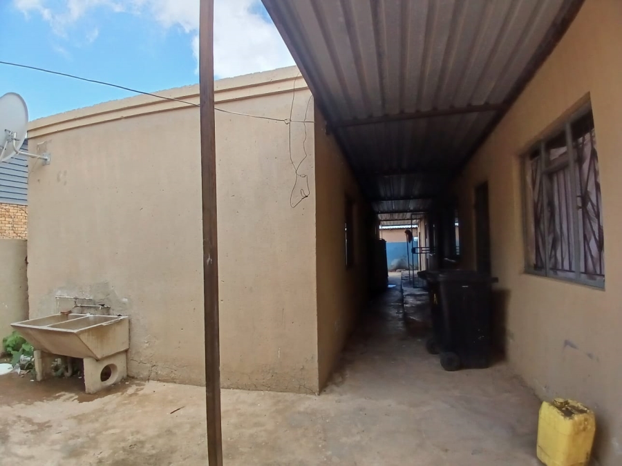 3 Bedroom Property for Sale in Finsbury Gauteng