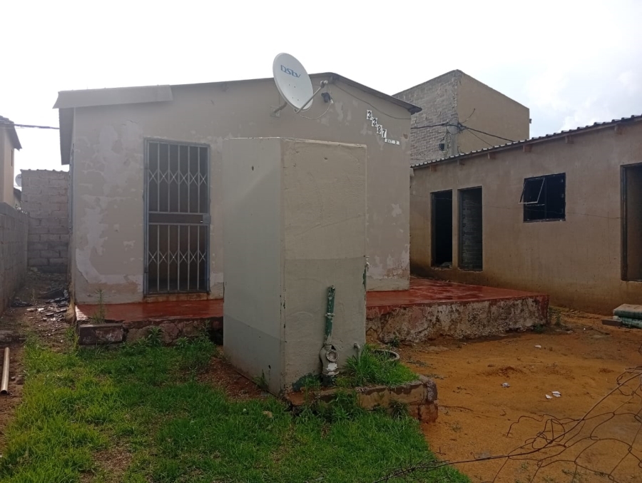 5 Bedroom Property for Sale in Lenasia Gauteng