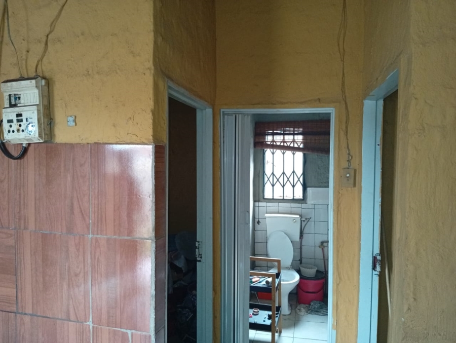 5 Bedroom Property for Sale in Lenasia Gauteng