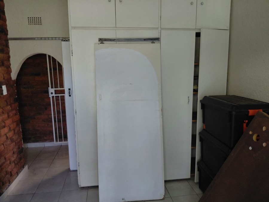 4 Bedroom Property for Sale in Helikonpark Gauteng