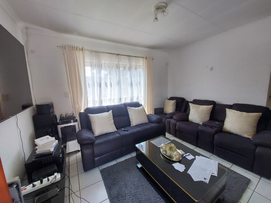 3 Bedroom Property for Sale in Greenhills Gauteng