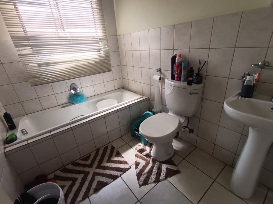 3 Bedroom Property for Sale in Greenhills Gauteng