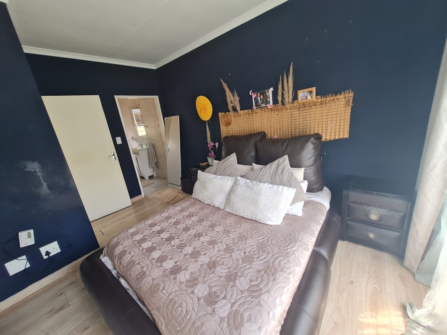 2 Bedroom Property for Sale in North Riding Gauteng