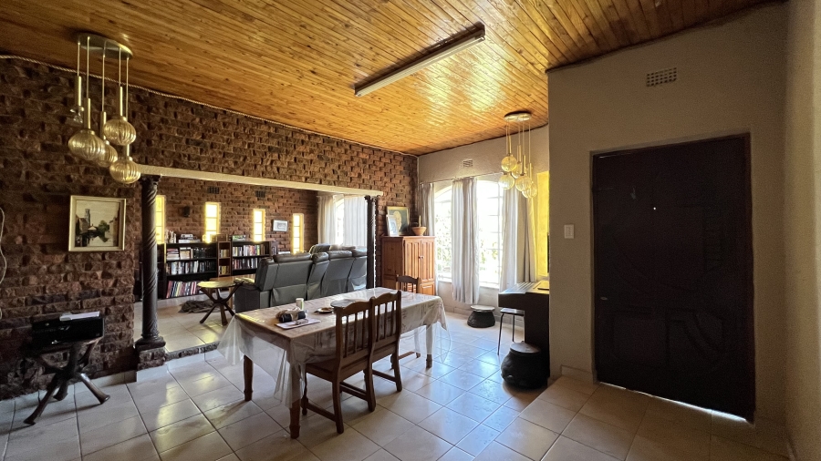 4 Bedroom Property for Sale in Helikonpark Gauteng