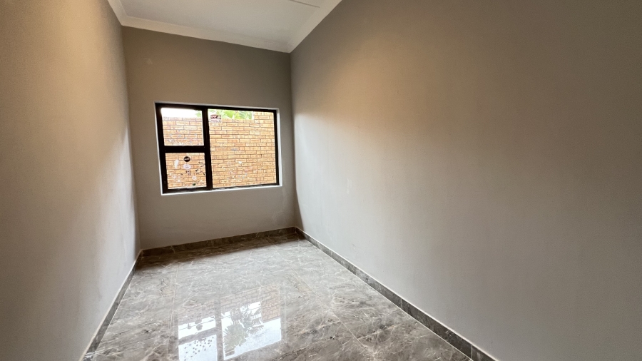 4 Bedroom Property for Sale in Monument Gauteng