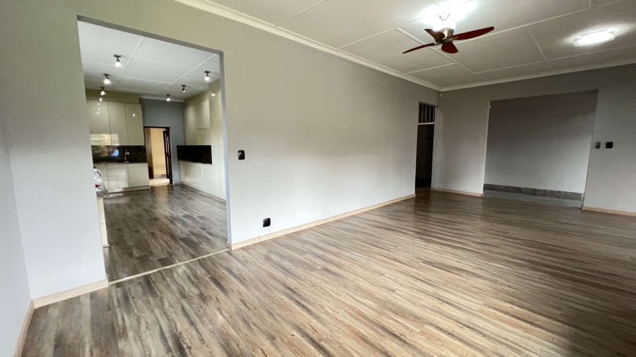 4 Bedroom Property for Sale in Monument Gauteng