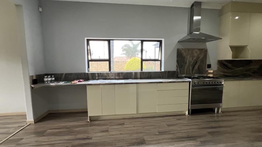 4 Bedroom Property for Sale in Monument Gauteng