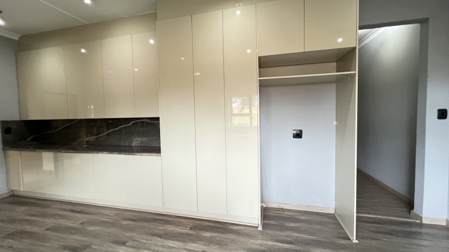 4 Bedroom Property for Sale in Monument Gauteng