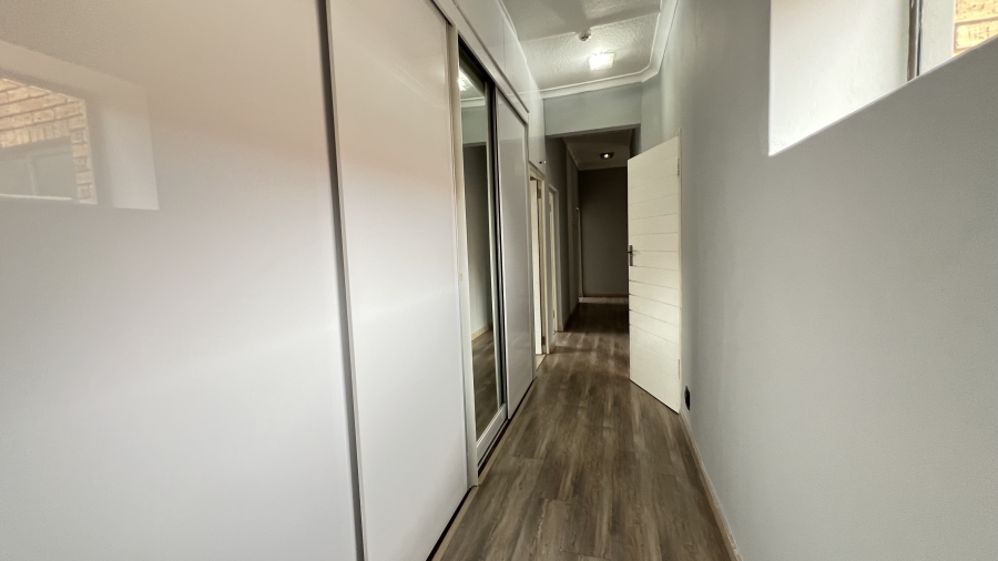 4 Bedroom Property for Sale in Monument Gauteng