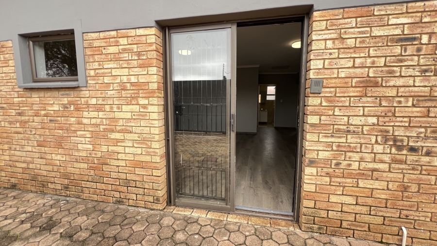 4 Bedroom Property for Sale in Monument Gauteng