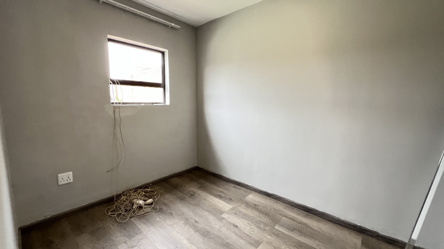 4 Bedroom Property for Sale in Monument Gauteng