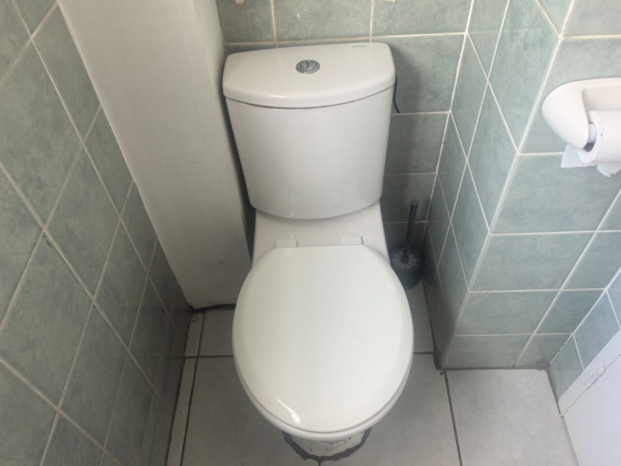 2 Bedroom Property for Sale in Florida Hills Gauteng